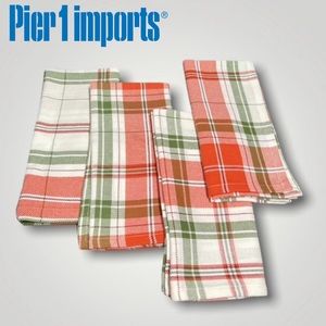 Pier 1 Imports Holiday Napkin Set